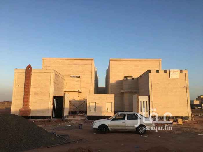1407396 بسم الله الرحمن الرحيم فيلا للبيع في حايل بحي ملحق النقل عباره عن مجالس واستقبال الدور الأرضي وغرف نوم عدد5 في الدور الثاني موقع مميز جداً قريب من الخدمات