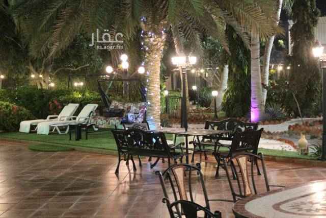 1560183 بدأ الحجز الآن لأيام عيد الفطر المبارك
..... اعاده الله علينا وعليكم وأنتم في أتم الصحة والعافية
*استراحة حدائق القصر*
عالم من الرفاهية والجمال، تتميز بجلساتها المتنوعة المطلة على الحدائق الخضراء والمحيطة بالمسبح، والمجهزة بكافة وسائل الترفيه للعوائل والاطفال.
*مواصفاتها:*
• مجلسين رجال
• مجلسين نساء
• طاولات طعام خارجية تتسع لـ٤٠ شخص باطلالة على الحديقة.
• ثلاثة غرف نوم باحدث الاثاث الفندقي والديكورات مع دورات مياه.
• مطبخ امريكي مجهز بالكامل.
• دورات مياه خارجية.
مطبخ خارجي
• مسبح ١٠ متر.