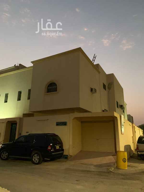 1730012 للايجار فله صغير مؤثثه بالكامل
3 غرف نوم + صالتين + غرفه نساء + مجلس رجال + مطبخ راكب + 4 دوراه مياه + جاهزه للسكن ،، قريبه من الخدمات مسجد مدارس