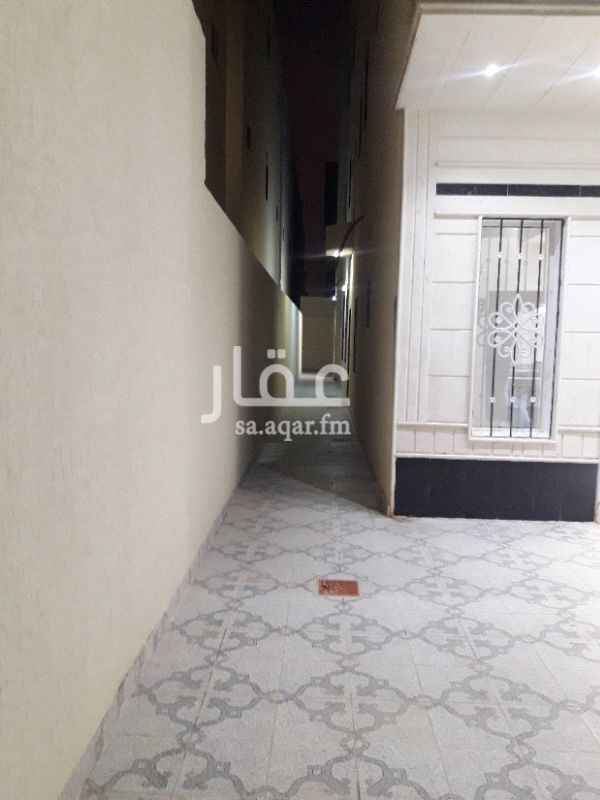 1295897 دور ارضي وثلاثة للإيجار حي المونسية قريب الثمامة