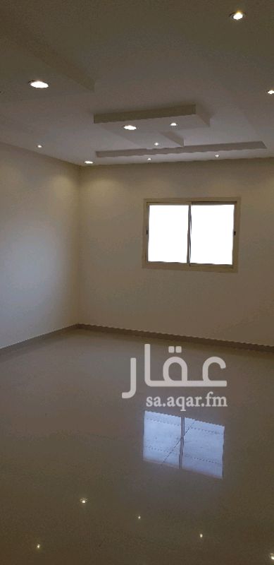 1153282 للإيجار شقة مكونة من 3 غرف وصالة مجهزة بتكييف سبلت LG ومطبخ راكب.
الشقة واسعة وتقع في الدور الأول في زاوية المبنى.
المساحات
المدخل 4 في 3م
المجلس 4 في 5.5م
الصالة 6 في 4م
غرفة6.5 في 4.5م
غرفة 5.5 في 4.5م
انترنت فايبر واصل للمبنى ويمكن الاشتراك عن طريق الاتصال على STC
الايجار السنوي
34000 دفعة واحدة
36000 دفعتين
لمعاينة الشقة تفضلو بزيارة الموقع حسب الخريطة ادناه الحارس موجود لخدمتكم طوال اليوم كما يسعدنا تلقي اتصالاتكم يومياً من الواحدة ظهرا حتى العاشرة والنصف مساءً.