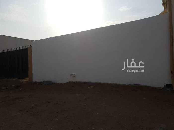 1583699 استراحة مساحتها ٧٥٠م مكونة من غرفتين وصالة ومطبخ وحمام وحوش وجلسة خارجية
إمكانية الايجار لعدة سنوات