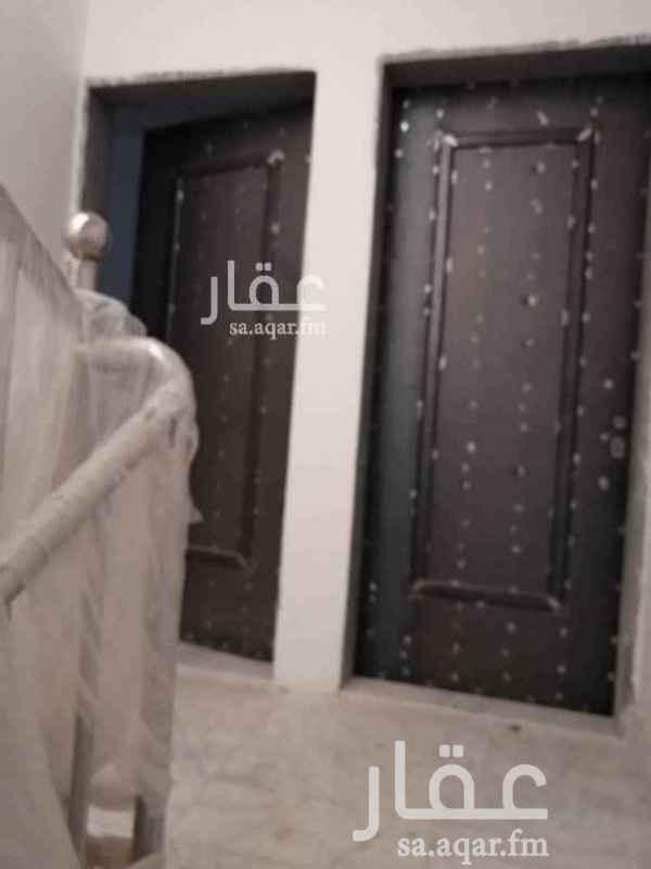 1710961 للبيع فلا درج صاله مع شقتين .. في القيروان ..
غرفة خادمه ..
غرفة سائق ..
غرفة غسيل ..
4 غرف نوم ..
.............
الشقق: 3 غرف ..حمامين ..مطبخ ..صاله ..
............
بجانبها ايضا فلا درج صاله بناء حديث .. المساحه 400 ..
5 غرف نوم ..
تكييف مخفي ..
مصعد ..
مسبح ..
........
الموقع للمكتب