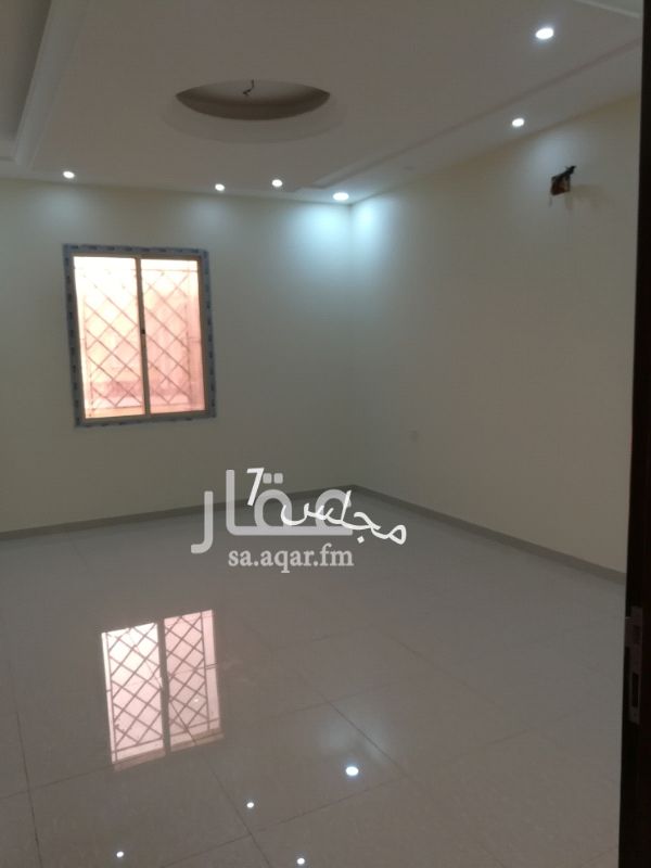 1118407 تقع الشقة في الصالحية ج
شقة مكونة من 6 غرف مدخلين عبارة عن :
مجلس * مقلط* مجلس نساء * صالة * مطبخ * 3غرف نوم * 3دورات مياه ..
قريبة من الخدمات ومراكز التسوق
يفصلها عن المسجد الجامع 100 متر
قريبة من المطاعم المتواجدة في الحي :
ريدان / آم هنجري / البحار / حاشي باشا ...
المطلوب : 28000 دفعتين
أو 30000 شهري