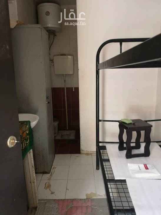 1579720 غرفة سائق مكيفة مؤثثة للايجار الشهري التواصل وتس فقط