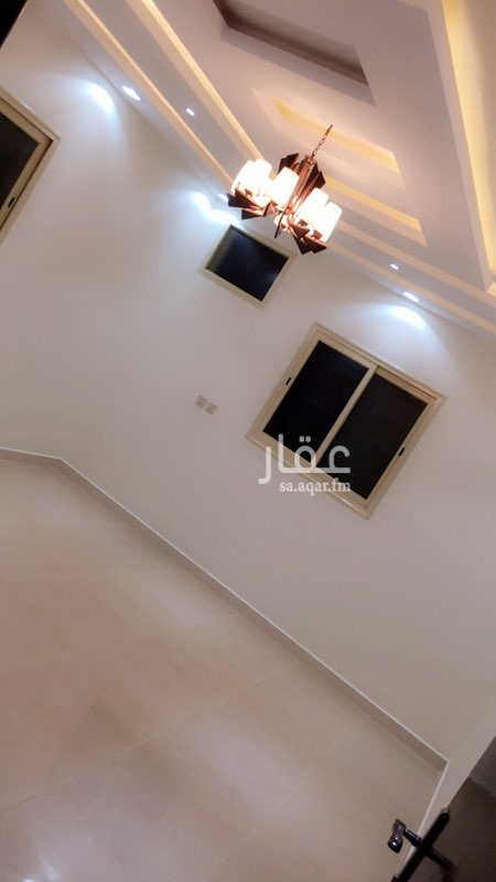 1550264 السلام عليكم ورحمة الله وبركاته
اسعد الله مساكم بكل خير
يوجد شقه للايجار مخطط الموسى شرق خ مشيط الشقه دور ثالث
جديده مكونه من (4 غرف وصاله ومطبخ و2 دورات مياه )
موسس غسالة صحون وغسالة ملابس في المطبخ
تشطيب فاخر وحديث لا يوجد اصنصير
الماء + الكهرباء مستقل
الدرج مشترك معا شقه واحده
يوجد سطح خاص للشقه
لمن لديه الرغبه في الايجار التواصل معا الجوال المتواجد اخر الاعلان