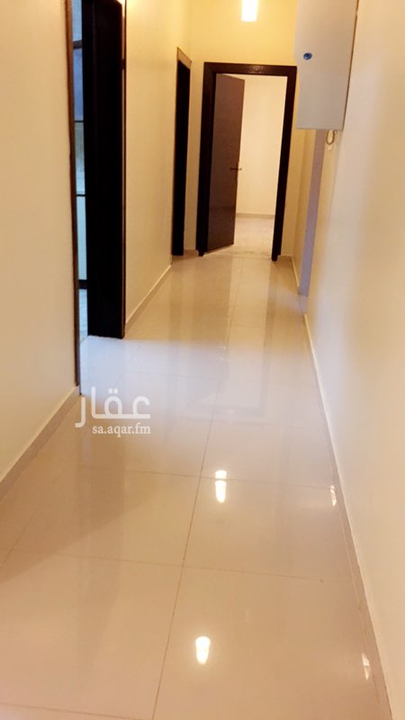 1590987 السلام عليكم ورحمة الله وبركاته
اسعد الله مساكم بكل خير
يوجد شقه للايجار مخطط الموسى شرق خميس مشيط
الشقه دور ثالث
يوجد اصنصير
الشقه مكونه من (5 غرف وصاله و3 دورات مياه )
الايجار/1400 الشهر
الشقه مستخدمه لكن نظيفه جداً
الشقه قريبه من الخدمات
لمن لديه الرغبه في الايجار التواصل معا الجوال المتواجد اخر الاعلان
ودمتم بصحه وسلامه
ولمزيد من العروض متابعه سناب المكتب