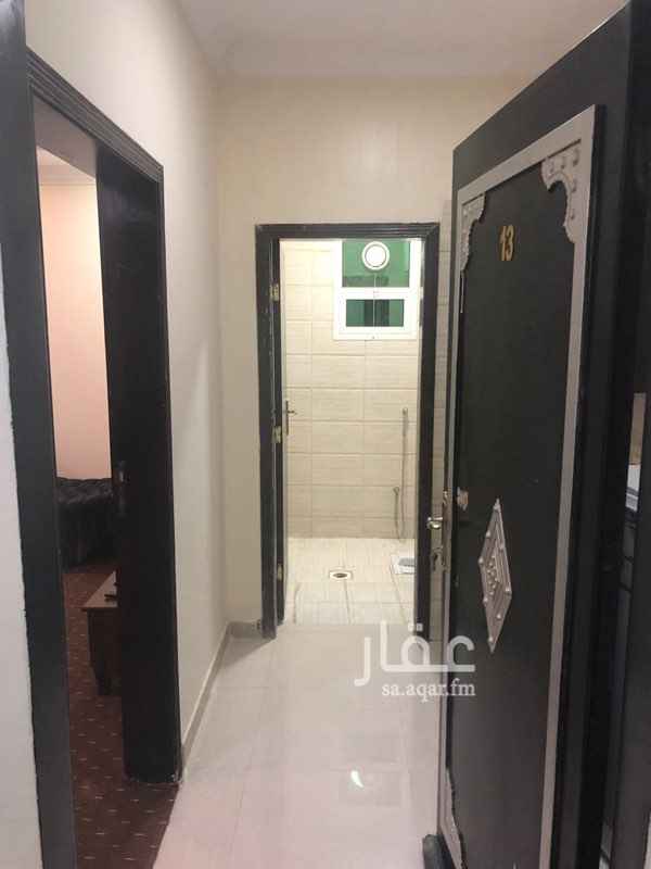 1689564 السلام عليكم
شقه عزاب مؤثث جديد بلكامل
الشقه عباره عن غرفه كبير طول٦*٥ ومطبخ خدمه
ودوره مياه اجلكم الله
الايجار شهري شامل الكهرباء والماء ...