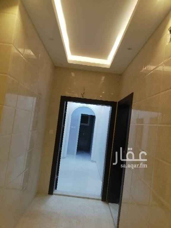 1695829 شقة جديده للايجار ارضي تتكون من اربع غرف وصاله ومطبخ وثلاث دورات مياه
الموقع / العزيزيه - ملحق ت 8
المطلوب عرسان فقط حسب طلب صاحب العماره
ملاحظة/ الماء على صاحب العماره .
المطلوب 19 الف على دفعتين