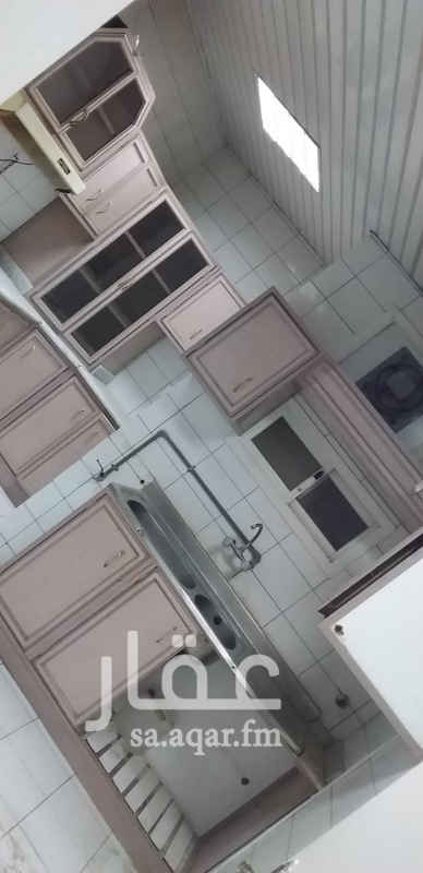 1695056 للايجار دور اول بحي الازدهار
عباره عن خمس غرف وصاله ومطبخ و 3 دورات مياه
وسطح يوجد به مجلسين ودوره مياه
راكب ومكيفات راكبة وعداد
الايجار ٤٠ الف
يوجد تسهيلات بالايجار
للتواصل
0508631000
واتساب
0559840396
