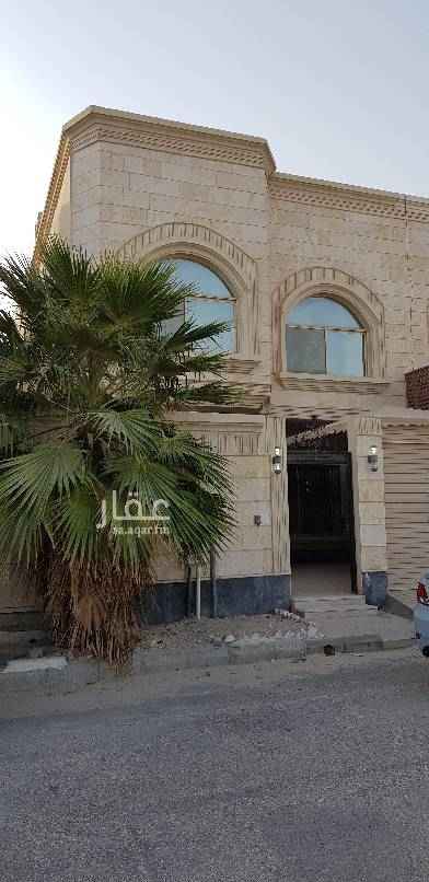 1682319 للبيع فيلا دبلكس متصل مؤثثه بالكامل
الموقع الخبر حي التحليه مقابل للبحر
المساحه ٢٥٠متر
العمر ٤سنوات
تحتوي على كراج وغرفه سائق
مجالس رجال صاله مطبخ مجلس نساء حمامين
فوق ٤غرف نوم وصاله
الملحق غرفتين نوم وصاله وسطح
مكيفات اسبلت راكبه
المطبخ كامل
المطلوب مليون و٢٠٠ الف