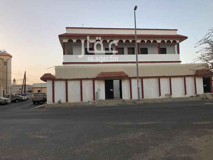 1480447 بيت مكون من دورين في حي الواحه خميس مشيط
كل دور مكون من
مجلس رجال +مجلس طعام +مجلس حريم +غرفتين نوم +مطبخ مركب جديد +صاله +مستودع
الدور الارضي فيه مدخل للسياره