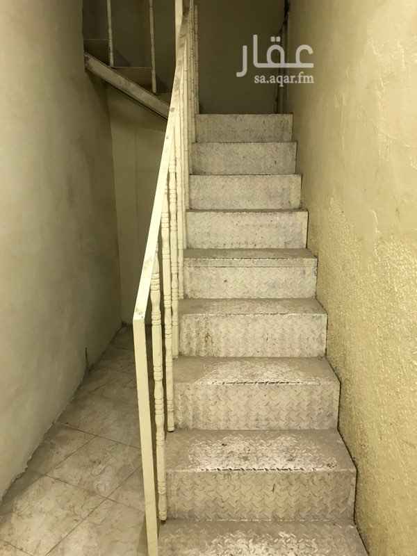 1215306 بيت للايجار بالكامل لعائلة كبيره
حي الجامعة قريب مسجد الامام الذهبي
من ثلاث اداور
كل دور ب شقة من غرفتين كبير بملحقاتها
الدور الاخير شقة من ثلاث غرف بملحقاتها
البيت على ثلاث شوارع وقريب من شارع الجامعة التجاري
ومتوفرة جميع الخدمات
ينفع يكون للسكن او للاستثمار
السعر ٢٣٠٠٠ الف ريال ف السنة
للايجار او للاستثمار
