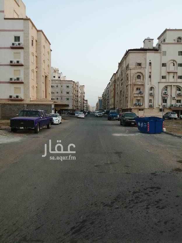 1386431 بسم الله والصلاه علي رسول الله دور كامل مع سطح للايجار في مخطط الحرمين 1 حي المروه 8 خلف سكن الداخليه قريبه من مسجد ومن شارع حراء مكونه من 6 غرف - سطح - صاله - 5 دوره مياه - غرفه خادمه ، غرفه غسيل - موقف خاص - الدور الخامس ، مدخلين ، مطلوب 45 الف للتواصل ابو محمد 0560007798 : 0563336650
