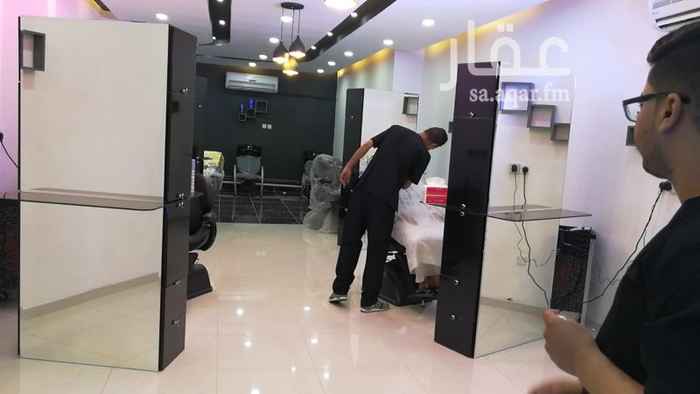1285379 طابت جمعتكم
لدي حلاق بمكة المكرمه في بطحاء قريش
على الطريق الرئيسي
مساحته 120 متر مربع
يوجد به 4 كراسي قابله للزياده
يوجد به 3 مكيفات اسبليت
و4 غسالات
ومع المحل تأشيرتين جاهزه لاي جنسيه ترغبها
وبالتوفيق للجميع