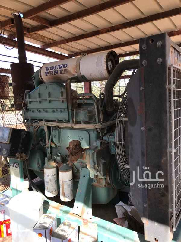 1572782 السلام عليكم ورحمة الله وبركاته.
مزرعه للبيع في مغيراء تقع شمال القويعيه 40 كيلو المساحه (1كيلو في 1كيلو) مليون متر مربع (بصك شرعي) يوجد فيها كهرب و 2 ابيار ارتوازيه الماء حلو ، البير الاولى مركب عليها مكينه فولفو وخزان ماء والبير الثانيه مغطيها وكل بير تصب 5 بوصه والماء سطحي 27 ماصوره 90 متر وارض المزرعه بكر ماقد زرعنا فيها شيء مع ان الارض طينيه رمليه ممتازه للزراعه لاكن عدم التفرغ للزراعه ويوجد اكثر من 200 نخله والنخل طيب ومشكل من كل نوع و 4 غرف وحوش كبير للحلال او للمعدات السوم مليون و٥٠ الف