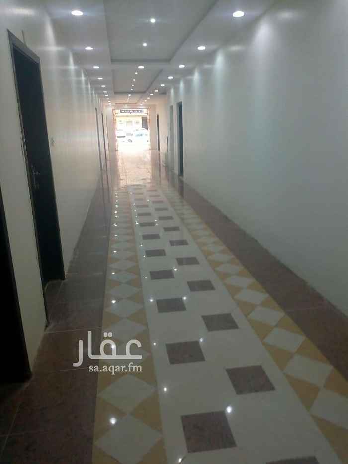 1642020 شقه عوايل للايجار بحي اليرموك
مكونه من غرفتين وصاله ومطبخ مستقل
ودورتين مياه مكيفات راكبه ومطبخ راكب
العقارمجدد بالكامل
جميع الخدمات حول العقار