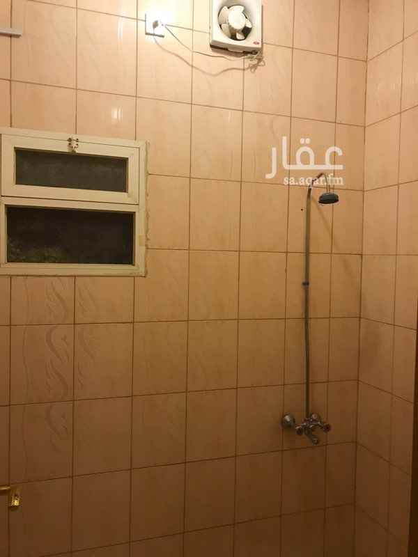 1680400 شقه سكنيه عوائل مكونه من عدد ٢ غرفه وصاله و٢ حمام ومطبخ مستقل تشطيب سوبر لوكس راكب مكيفات شباك متوفر من حولها جميع الخدمات يوجد قبو للسيارات كل شقه مدخل مستقل ٠٥٥٧٥٨٥٣٢٥ أبو ريان