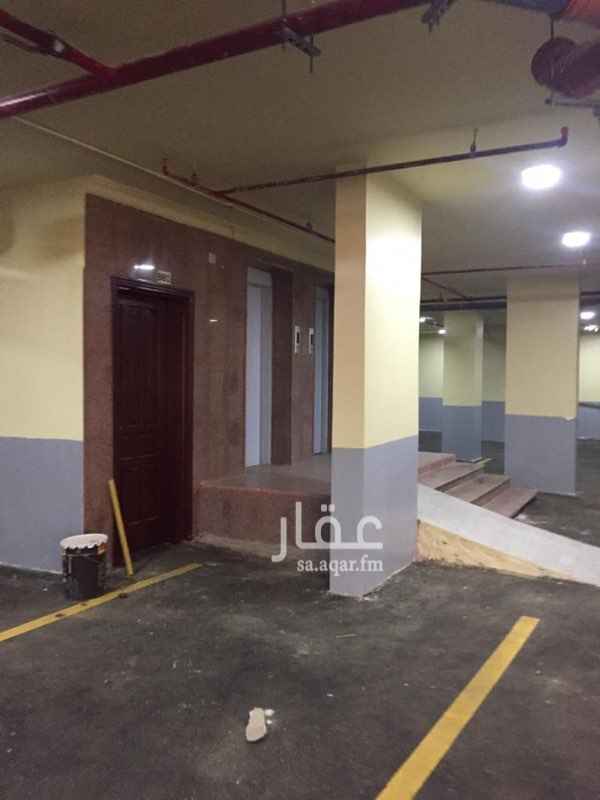 1667465 عمارة تجارية للإيجار او للإستثمار في جدة حي مشرفة شارع التضامن العربي مع شارع الصحافة
شمال نادي الإتحاد 48 شقة + 6 معارض العمارة جديدة ولم تُسكن.
سعر الإيجار بالكامل : 650 الف ريال سنوياً.
