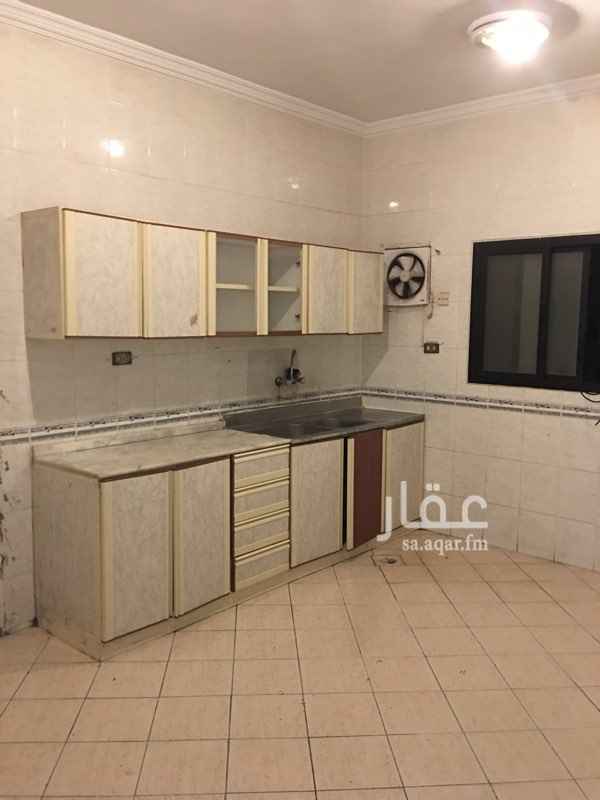 1724197 شقة 3 غرف ايجار شهرى
على شارع قريش الرئيسى
الشقة تتكون من :
3 غرف + صالة + حمام + مطبخ + غرفة تخزين
1700 شهرى شامل المياه
للتواصل :
٠٥٦٠٤٨٤٣٥٧
