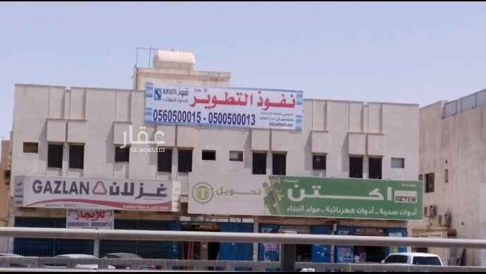 1506480 شقه للايجار مكونه من
صاله و٣غرف نوم و٢حمام
بدون مطابخ بدون مكيفات