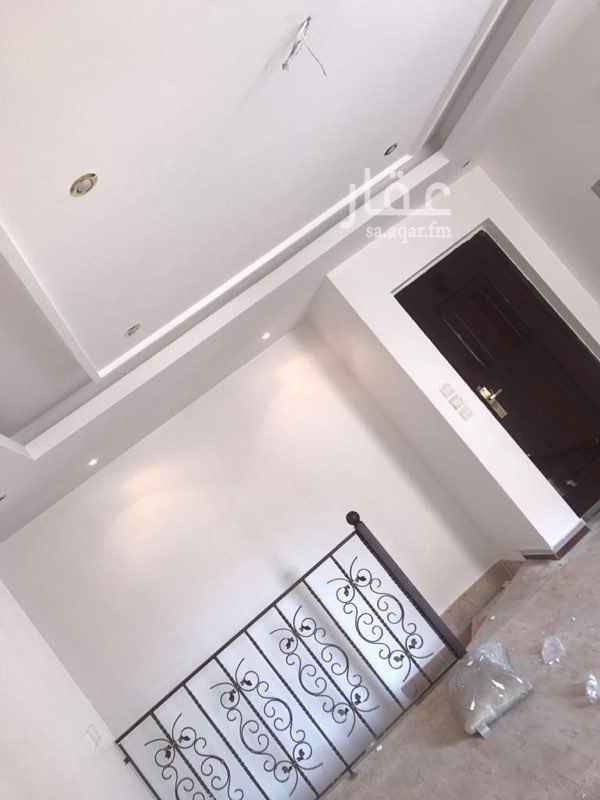 1506957 شقه دبليكس عباره عن دورين الثالث والرابع في حي المروه 2 قرب اسواق هايبر بنده وكل الخدمات، عباره عن 5 غرف وغرفة الخدامه بحمامها و3 دورات مياه غرفة النوم الرئيسية بحمامها وصالة كبيره في كل دور المطبخ نظام امريكي ومفتوح غرفة الطعام على الصاله تحت وبين الدورين درج حوالي 15 درجه وممكن الي يبغا يفصلهم يعملهم كأنهم شقتين يفصلهم عن طريق الدرج الداخلي بجدار حسب رغبة المشتري الدور الي فوق فيه 3 غرف ،وغرفة منهم بحمامها وحمام بالصاله،
السعر 900 الف ريال