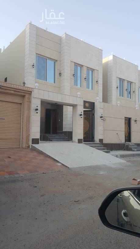 1642447 للبيع فيلا جديدة حي الماجد
افضل موقع في الحمدانية
قريب المسجد والشارع العام
مساحة 330 متر
دورين وملحق
منفصلة
درج داخلي (الصالة)
عليها جميع الضمانات
المطلوب/ مليون و300 الف