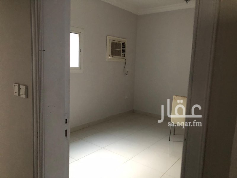 1504986 شوران خلف مخابز نسمه
ملحق ثلاث غرف صاله كبيره مطبخ حمامين
غرفة غسيل
ب١٥ دفعه
ب١٦ دفعتين
لايوجد مصعد وسطح