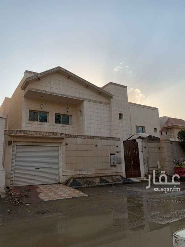 1508850 السلام عليكم
فيلا للأيجار حي قرطبه
الوصف الداخلي
مساحة :350
بابين داخلي مع حوش وخيمه ومدخل سياره
الدور الأول صالة كبيره ومجلسين ضيافه كبيره
مطبخين داخلي وخارجي مع الثلاجات والافران نظيفه جدا
حمامين اكرمكم الله بالدور الاول
الدور الثاني ثلاث غرف مع الحمامات الخاصه وواحده من الغرف كبيره مع الجاكوزي اضافه الى صاله كبيره
الدور الثالث غرفه مع الحمام وغرفه اضافيه للخادمه واضافه الى السطح
للمعلوميه المنزل مكيف بالكامل بتكييف سبيلت LG
وتم عمل صيانه للمكيفات واللمبات
