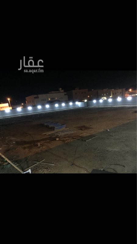 1635574 🔴حوش مسور
🔘مخصص لاستخدامات التخزين المتنوعه
تخزين اخشاب حديد مواقف سيارات او معدات
ملاعب كوره - غرف سكنيه - استراحات عزاب
🔘ارتفاع السور ٤ م
🔘عداد كهرباء ٦٠ انبير
🔘ارضيه ترابيه
🔘يوجد خزان مياه وبياره صرف
🔘بوابة دخول كبيره
🔘الحوش على ٣ شوارع منها موقف سيارات كبير
🔺حي الزهره بالجرف بالقرب من بلدية العيون خلف محلات تجاريه
⬛️بخدمتكم 0560756555