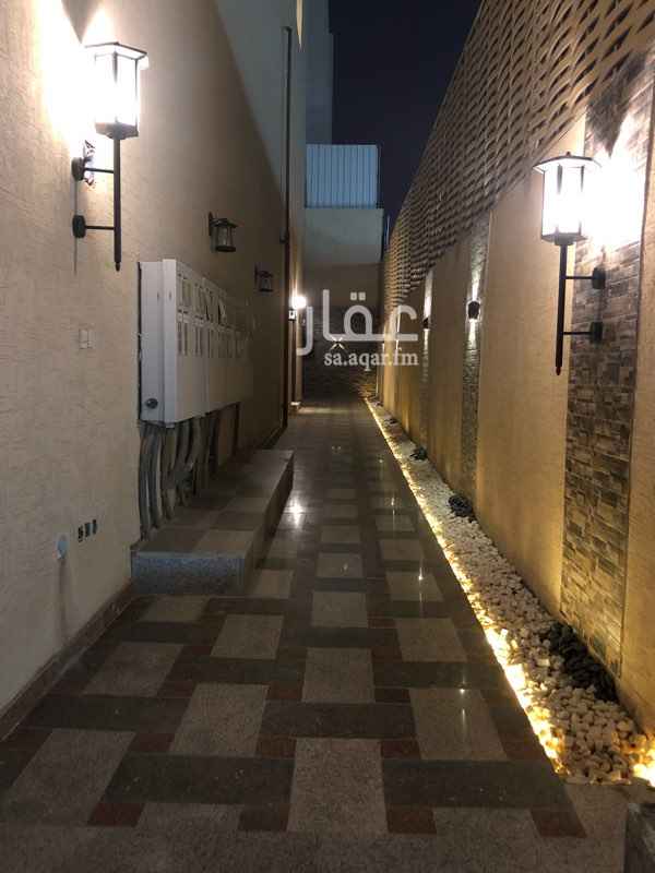 1609357 المبنى مجهز بكميرات مراقبه .. يتوفر حارس للنظافه المبنى .. موقف في القبو خاص بالمكتب •