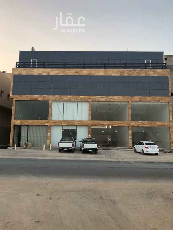 1720176 يتوفر لدنيا مجموعة عبد المحسن السنان العقارية
دور كامل مكتبي للإجار بمساحه ٨٥٩ م
المبنى جديد وجاهز من اتمام بلدية ودفاع مدني وجميع مايُشترط
يتوفر قبو مواقف للسيارات •