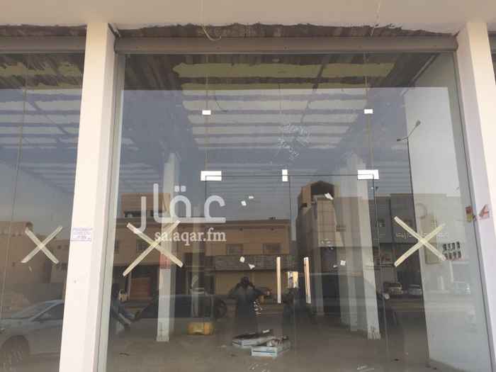 1656440 ثلاثه محلات مساحتها 270 متر كل فتحهامساحتها 4*22 موقعها على شارع حايل بجوار مواد البناء اجار الفتح الواحدة 25,000 ريال اجار المعرض بلاكامل 75.000جميع النشاطات ماعاد المطعم مغسلة ملابس لتواصل ع الرقم 0501986669