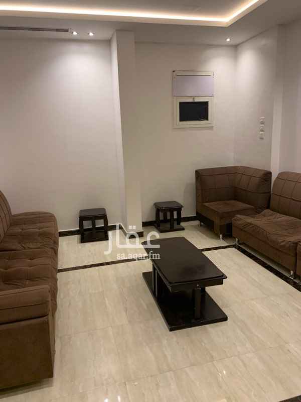 1598068 غرفة وصالة ومطبخ ودورات مياة
موثثة كاملة ،، شامل الماء والكهرباء على المالك