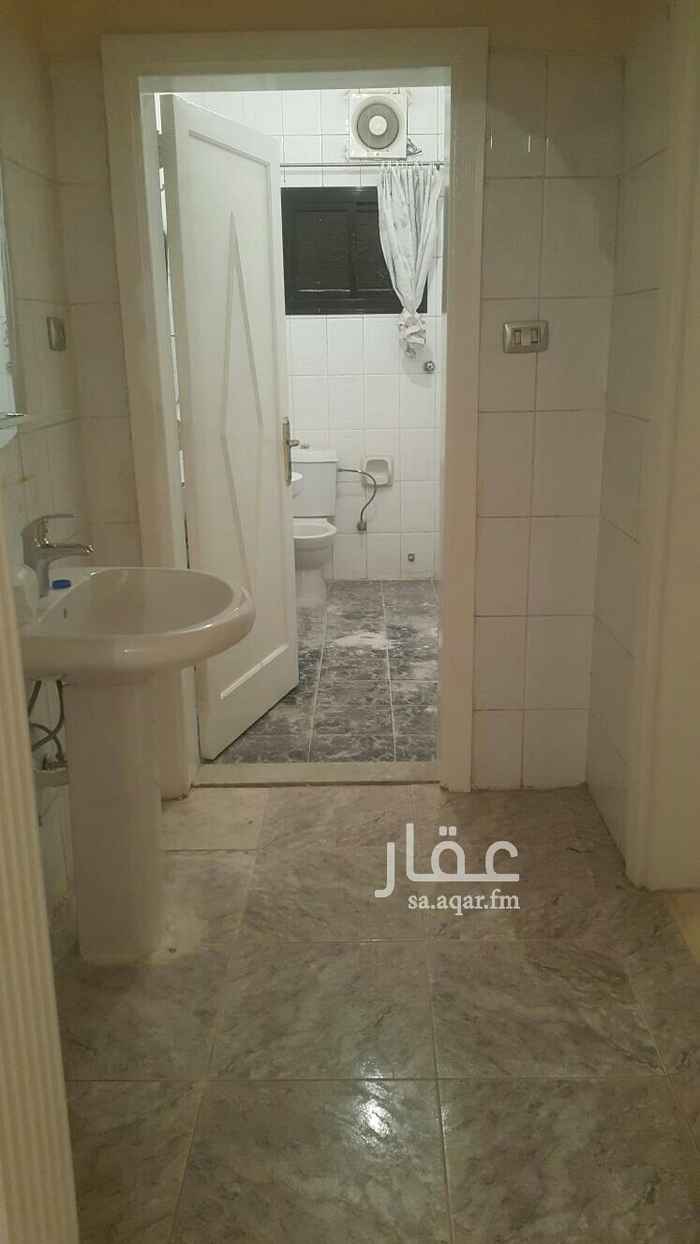1715953 شقتين من 5 غرف و 3حمامات وصاله ومصعد في عماره واحده
الشقق كبيره