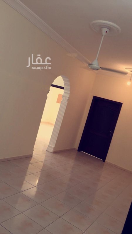 1452362 للايجار شقة في ابحر الشمالية - حي الياقوت بسعر رمزي جدا
مكونة من : غرفتين وصالة ومطبخ وحمام
٠٥٦٥٦٩٢٤٩٢