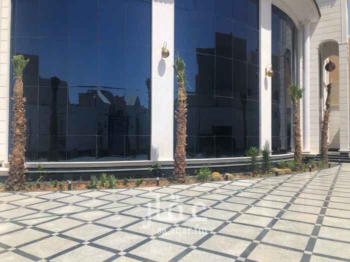 1642036 قصر
عدد (2) مجلس رجال كبير ومجلس صغير مع مغاسل رجال ودورة مياة + مجلس نساء كبير مع مغاسل نساء ودورة مياة + صالة كبيرة مفتوحة (بانورامية) + درج داخلي بالصالة + درج جانبي للخدمات + غرفة ضيوف مستقلة مع مغاسل ودورة مياة + عدد (2) مطبخ واحد مغلق والأخرمفتوح + ملحق رجالي مع مغاسل ودورة مياة + ملحق نسائي مع مغاسل ودورة مياة + غرفة للسائق مع بوفية صغيرودورة مياة.
السعر : واصل السوم ١٠٥٠٠٠٠٠