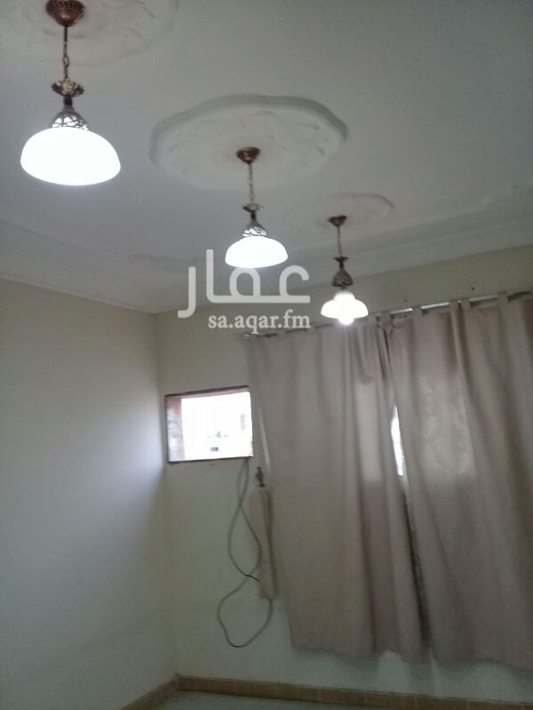 1468059 اربع غرف وصاله ومطبخ وحمامين شقه ملحق مع سطح في فيلا طشطيب متميز فاخر