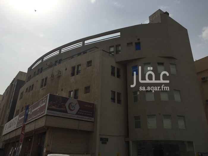 1453345 مكتب بعمارة تجارية على الشارع العام
بوفية +دورة مياة
مصعد بالعمارة
