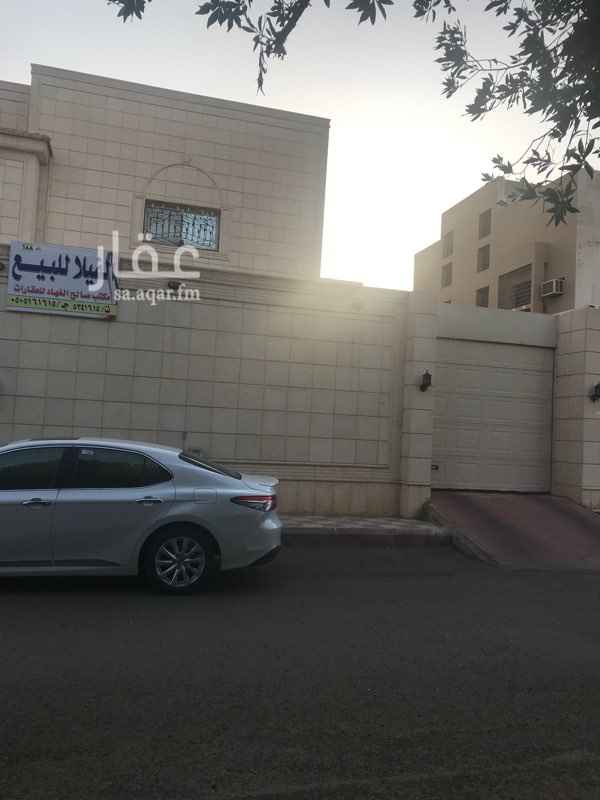 1586828 واجهة حجر الرياض الدور الثالث غرفة للشغاله وحمام
وقابله للتفاوض