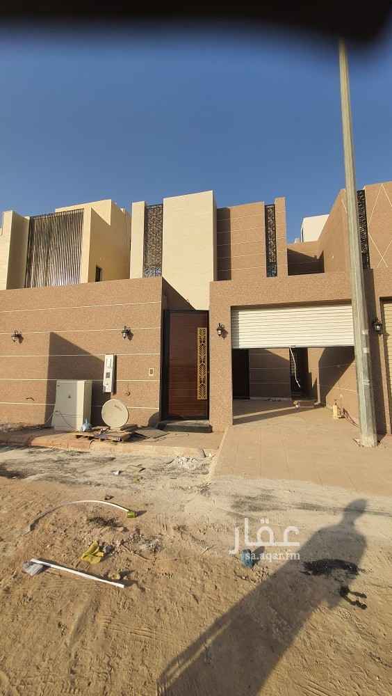 فيلا للبيع في حي المونسية في الرياض