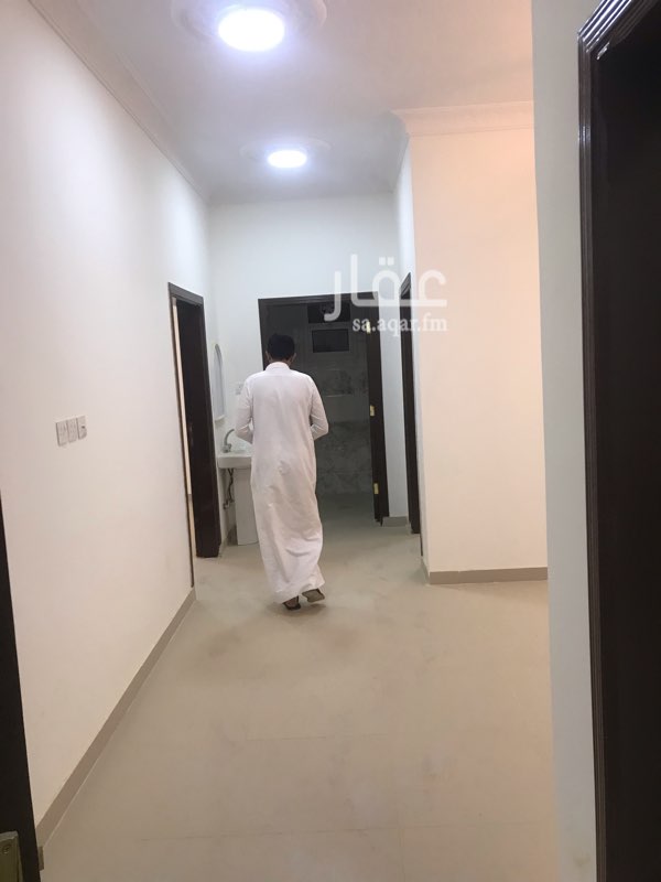1645420 السلام عليكم ورحمة الله وبركاته
شقه دور ثاني جديدة
السعر قابل لتفاوض
غرفتين نوم+صاله+حمامين+مجلس+مطبخ
واتسب او إتصال
0561317000
0530422516