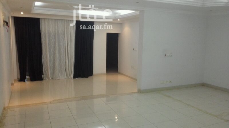 1501738 شامل الايجار الشهري قيمة الكهرباء والماء ، تنفع الشقه للطالبات او الاسر الصغيرة.