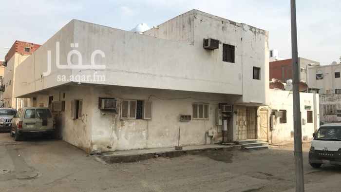 1696286 عماره للبيع بصك دورين على اربع شوارع رائيسية وحوش كبير مسلح الدور الارضي كل دور فيه شقه وتابع لها منزل شعبي دور ارضي من 3 شقق مساحتها (379،04)م " دخله في حالة التأجير 65 الف سنويا. مناسب لمن يرغب في بناء عمارة امكانيه البناء اربعة ادوار وملحق حسب العماره القريبه منها بالصورة
"الموقع جده حي العزيزيه خلف متوسطة الامام الشعبي خلف مكتب الجهني للعقار ،للبيع من المالك مباشر للتواصل واتساب فقط . ( 0561421608 )