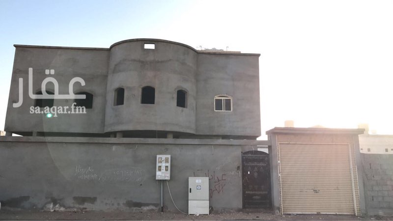 1099768 فيلا للبيع في الشرم واقفة عالتشطيب
مساحتها ٤٠٠ قريبة من الشارع العام
٦٥٠الف من غير الدلاله
دورين وسطح كبير
الدور الاول ٢صالون،٢حمام،ومطبخ وغرفة
الدور الثاني ٣غرف،٢حمام،صالون،مطبخ
انا مجرد معلن.
التواصل مع المالك عالرقم.
0553344480