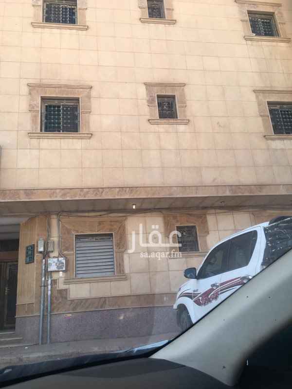 1650648 عماره حي حمرا مساحتها في حدود 900 م فيها 14 شقه دخلها السنوي في حدود 320 الف ريال ...
الدور الواحد 4 شقق كل شقه غرفتين نوم ومجلس ومقلط وصاله ودورتين مياه
حجر من الخارج وجميله
ومن الداخل رخام الارض والجدران
العماره ممتازه واجهة حجر مصعد
4ادوار