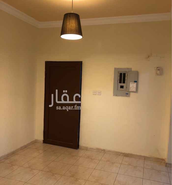 1692180 الايجار دفعة واحدة او 6 شهور ..
