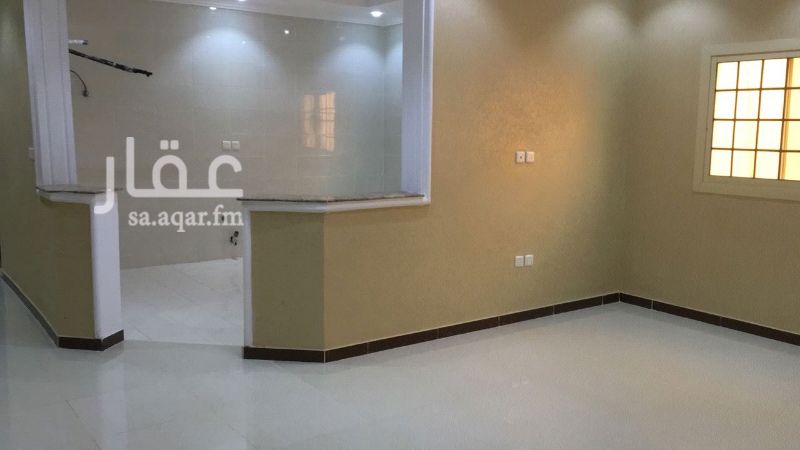 1093007 *للبيع شقة تمليك في مدينة جدة*
*حي النسيم الجديد قريبة من مسجد ومجمع* *مدارس بنات وحديقه*
*المساحه ١٨٠ في الصك الطبيعه حدود ٢٠٠ متر*
*٥ غرف + مطبخ + ثلاث دورات مياه +صاله + غرفة* *غسيل +غرفة شغاله مع دورة مياه*+ *غرفة سائق + خزان* *علوي وسفلي مدخلين للشقه*
*مطلوب 650 الف ريال*
*ضمانات على السباكة والكهرباء*
*مباشر مع المالك*
*0561820805*