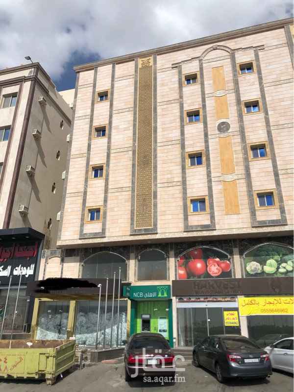 1430992 ٣ فتحات مفتوحه على بعض للايجار بالكامل
الشارع التجاري والرئيسي للمخطط المروه
العماره جديده عباره عن فندق قريبا الافتتاح ان شالله