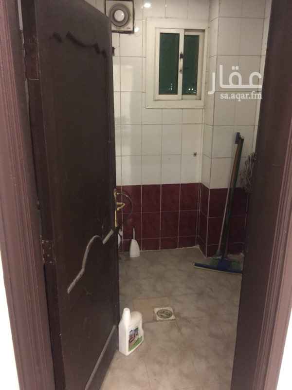 1703528 مكاتب للايجار مرخصه مقابل السوق المركزي للخضار